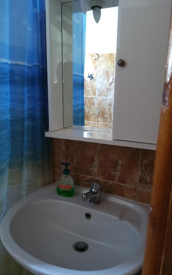 & Christina Apartment Sarti