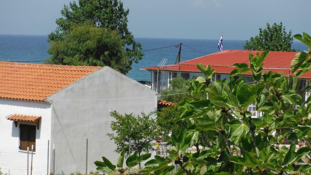& Christina Apartment Sarti